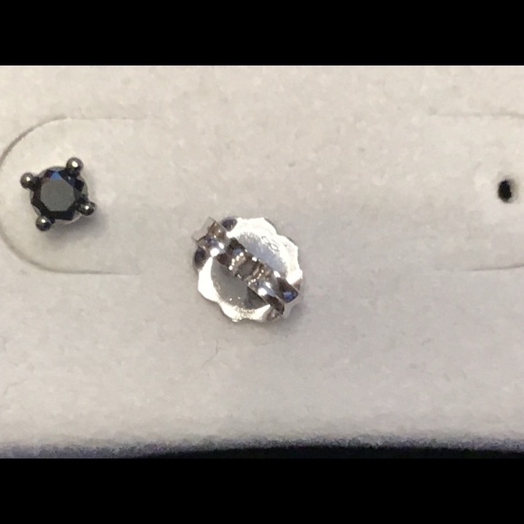 10KT WHITE GOLD & 1/4 CTW BLACK DIAMOND EARRINGS  CHILD SIZE - Picture 3 of 8